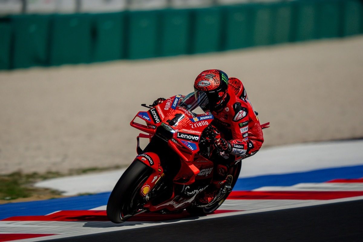 FRANCESCO BAGNAIA SHATTERS MISANO LAP RECORD IN DOMINANT MOTOGP SECOND PRACTICE DISPLAY