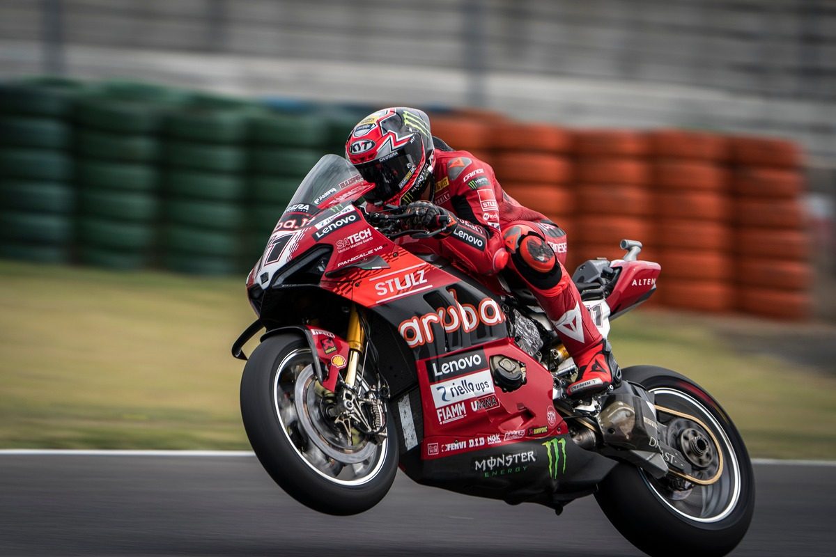 Bulega takes dominant Race 2 WorldSBK victory at Magny Cours