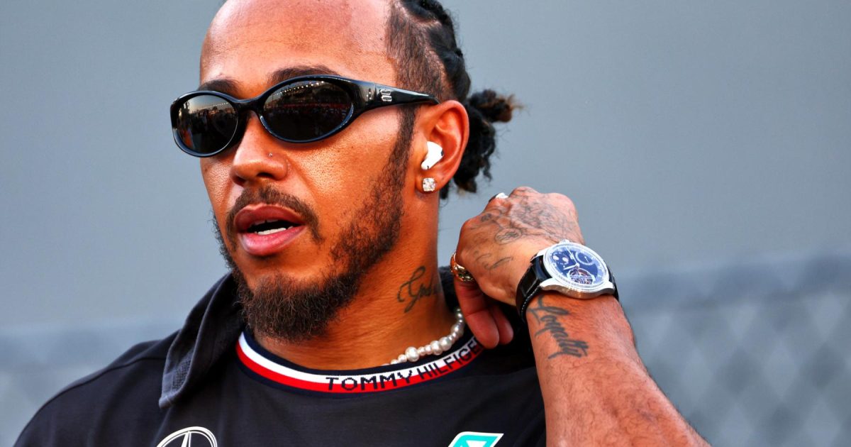 Hamilton releases statement after Mercedes criticism