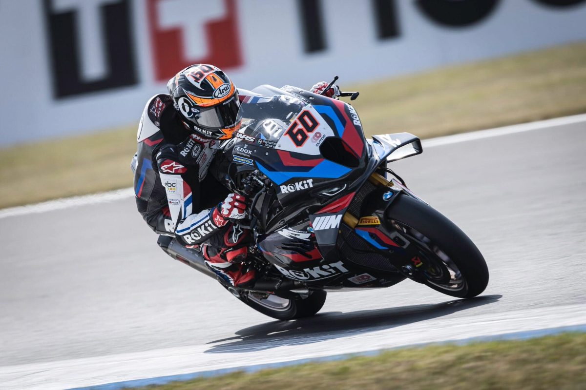 Van der Mark wins WorldSBK race of attrition at Magny Cours