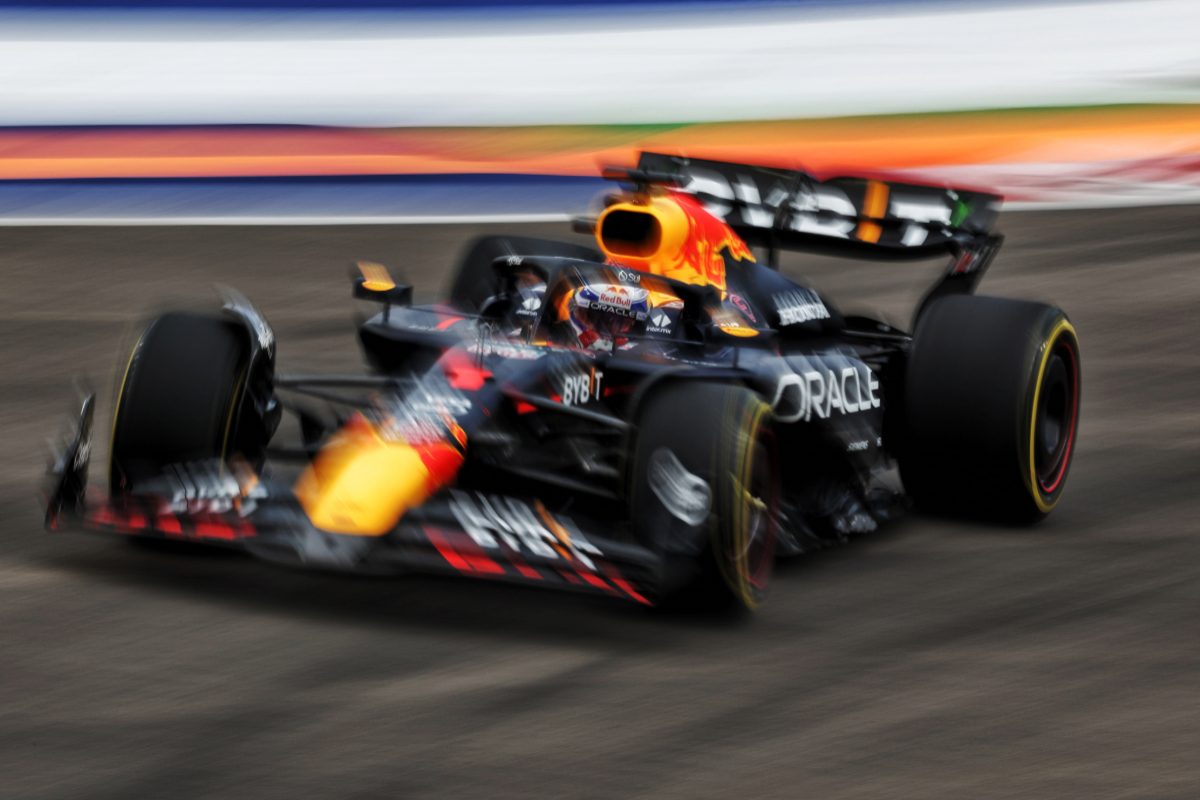 Max Verstappen's Grit and Determination Shines Through in Singapore GP Practice