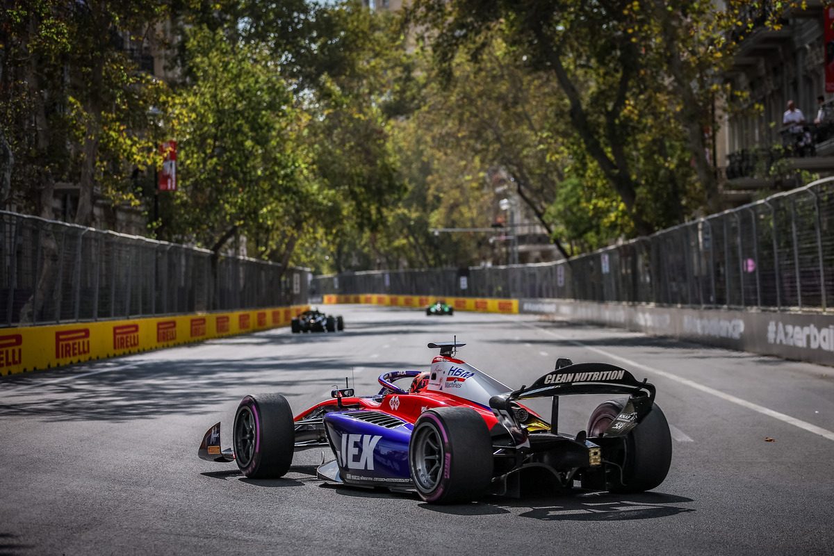 Verschoor Victorious in Baku F2 Feature Race