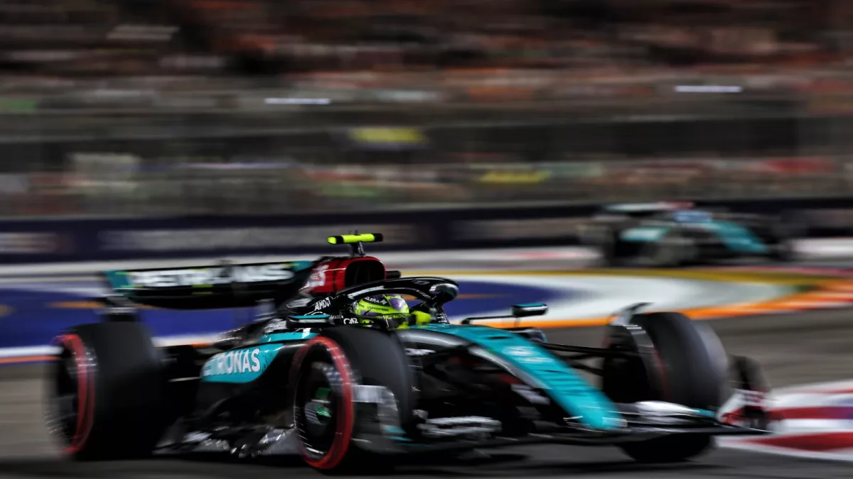 Mercedes reveals why Lewis Hamilton’s Soft tyre F1 strategy in Singapore backfired