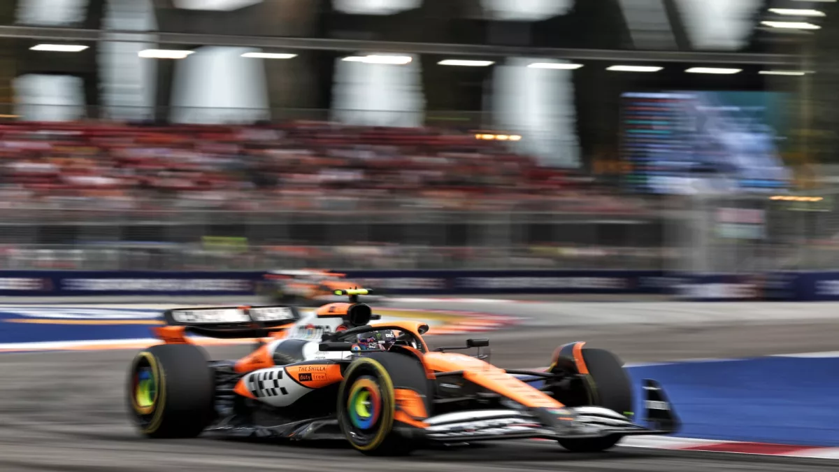 Lando Norris sets track record to head FP3 at F1 Singapore GP