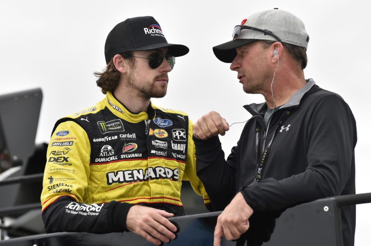 Legends Collide: Blaney Brothers Join Forces with Stewart and Sullivan in Racers Roundtable