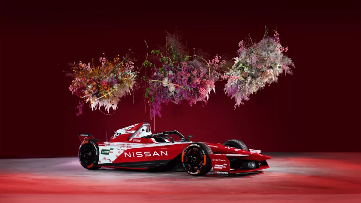 Nissan Reveals Futuristic Formula E Car with Stunning and Symbolic Livery