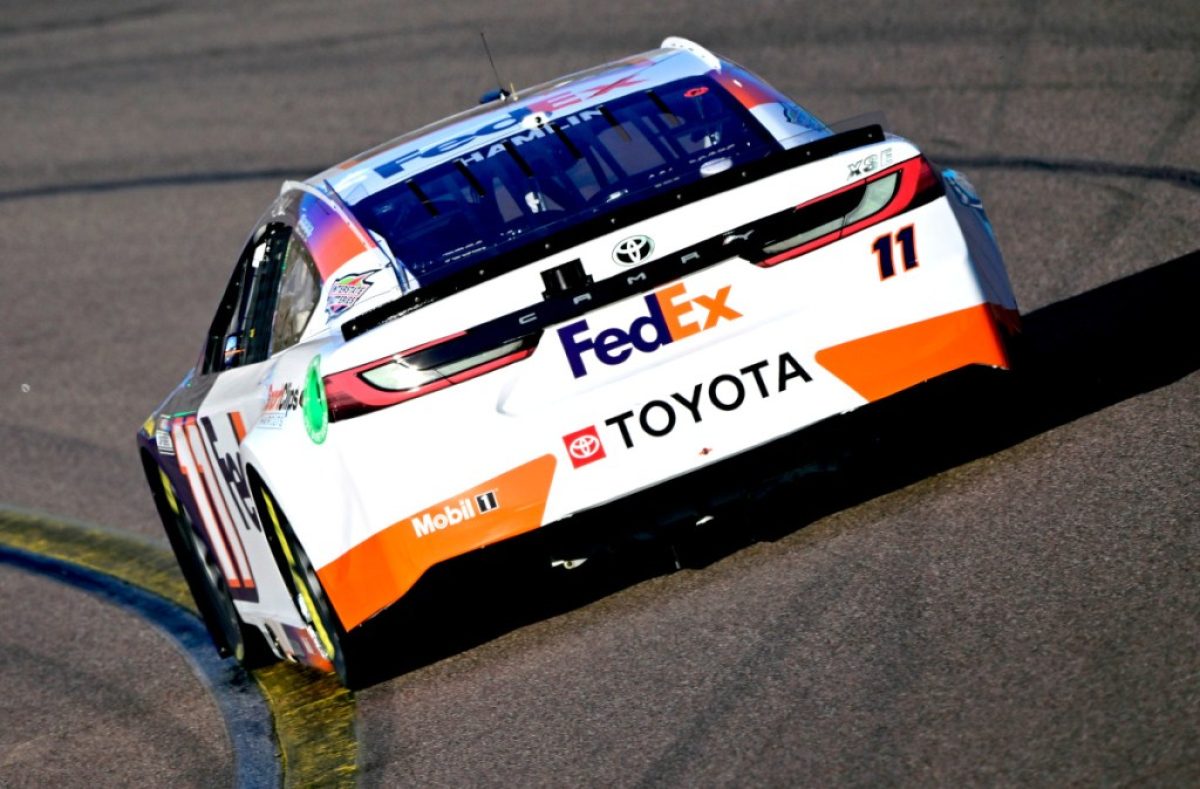 Hamlin, FedEx exchange goodbyes ahead of Cup finale at Phoenix