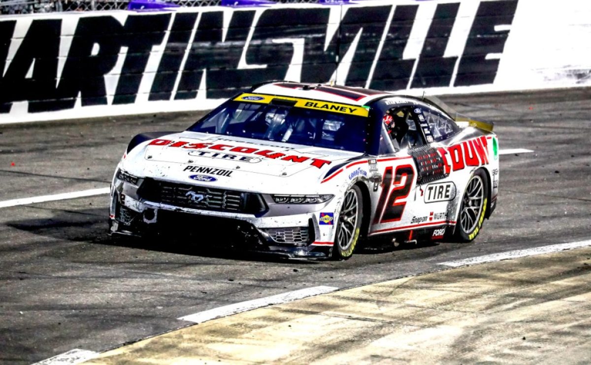 Blaney wins Martinsville elimination race as Bell throws a Hail Mary from behind