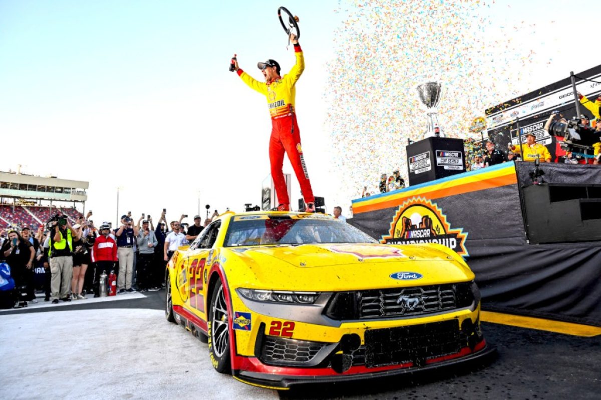 Logano holds off charging Blaney for third Cup Series title at Phoenix