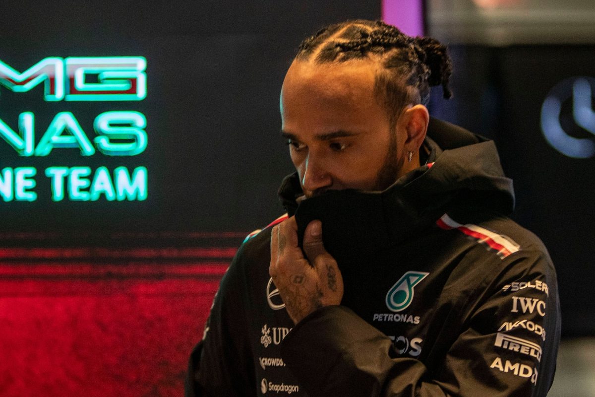 Mercedes make LATE Hamilton change in official FIA announcement