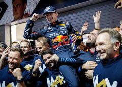 Verstappen receives tribute from ARCH RIVAL as royal statement released