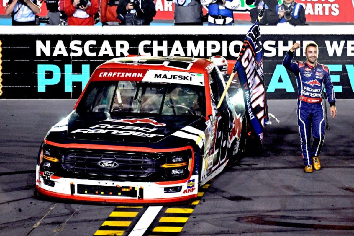 Majeski nabs first Truck Series championship with Phoenix win