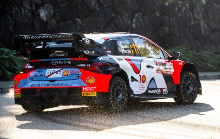 WRC title on a knife-edge as Neuville struggles on Rally Japan