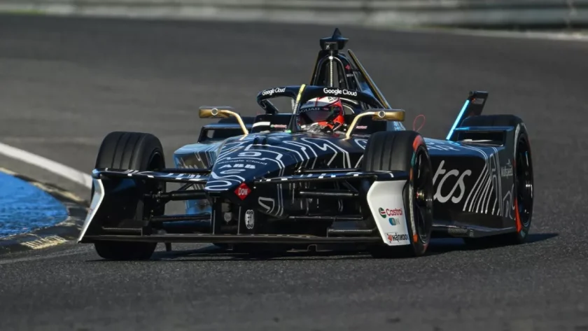 Mitch Evans fastest in Formula E morning test