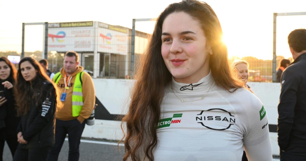 Pulling reacts to 'making history' in first FIA women's test