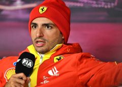 Sainz bemoans Ferrari ‘messy radio’ after penalty escape