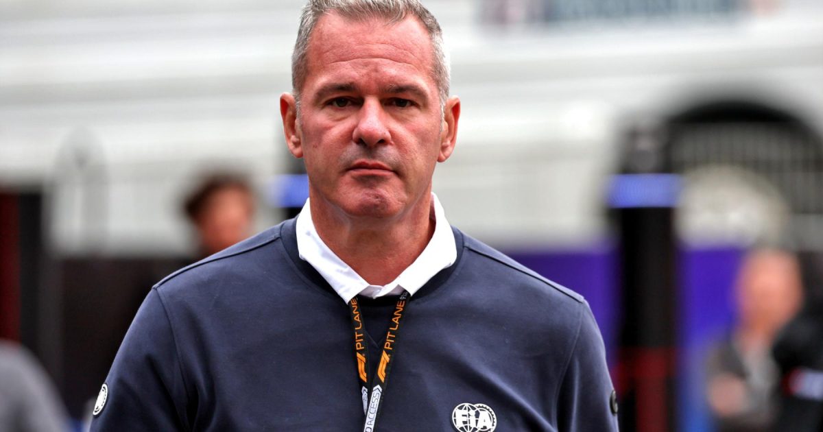 F1 champion provides explanation for shock race director exit