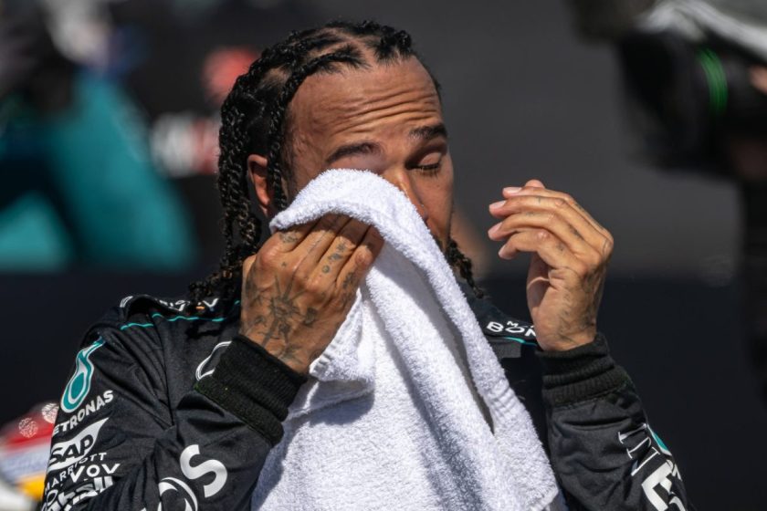 Hamilton sends F1 rivals warning after hard hitting assessment