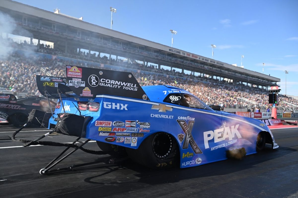 Las Vegas NHRA finals postponed to Monday