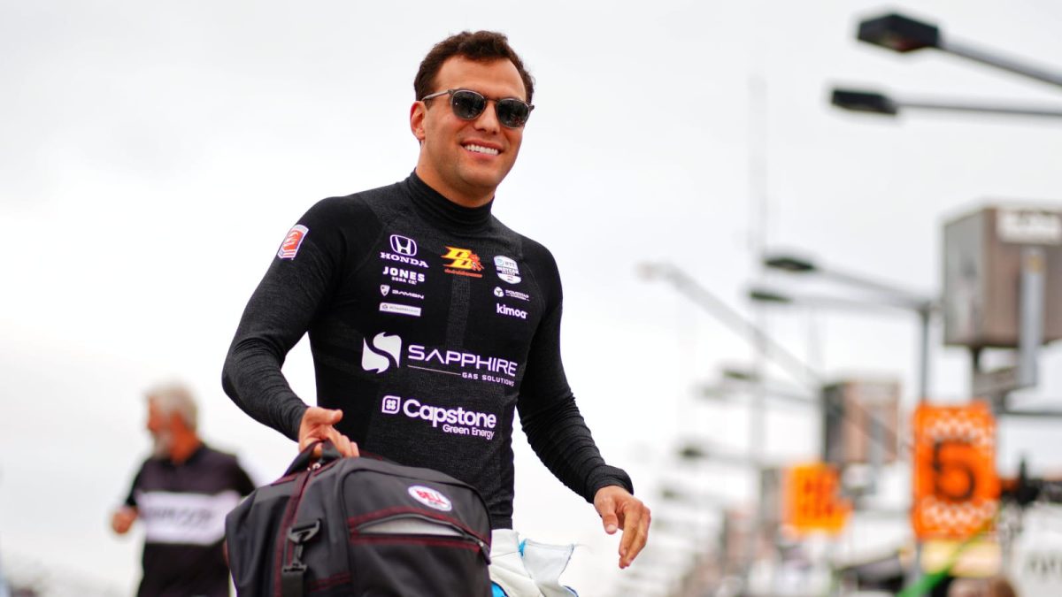 Devlin DeFrancesco secures IndyCar return with RLL signing