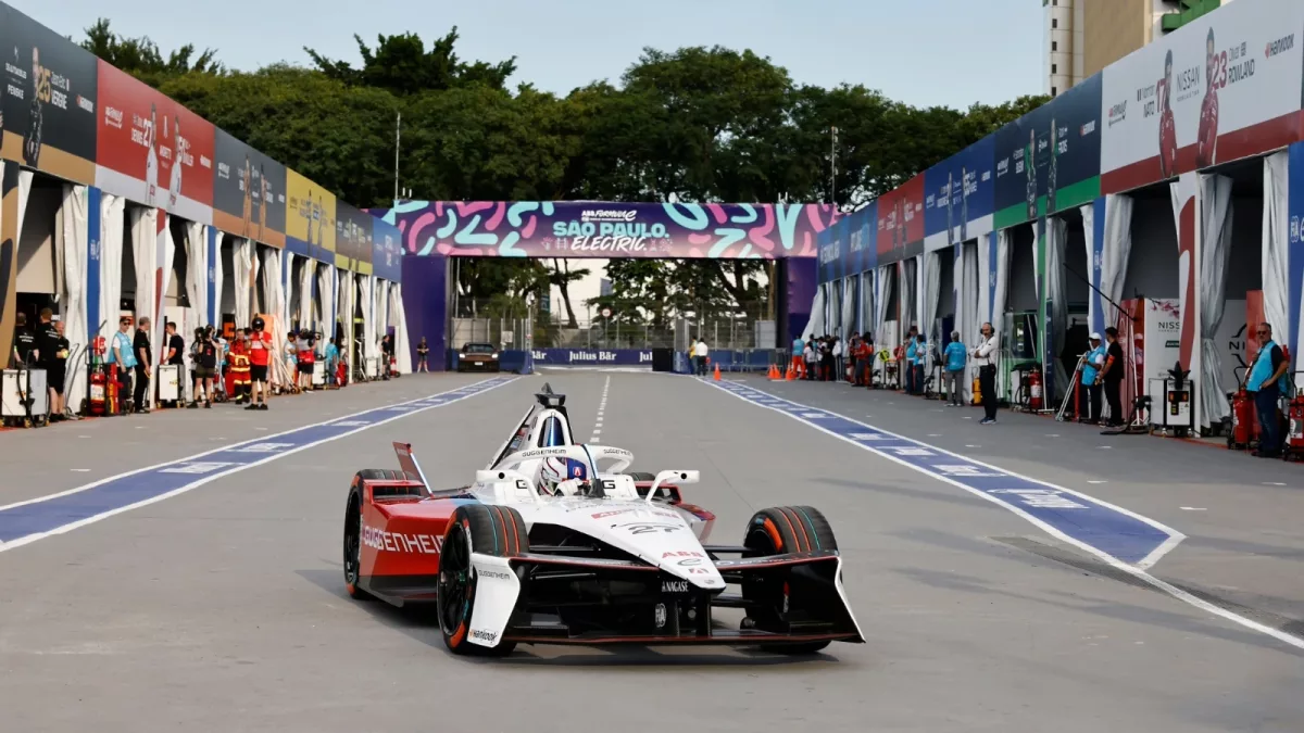 Formula E: Jake Dennis fastest in São Paulo FP2