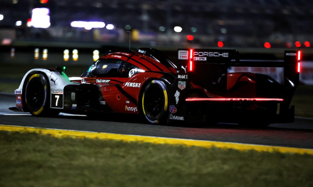 Thrilling Momentum: No.7 Porsche Dominates the Rolex 24 at the Halfway Mark