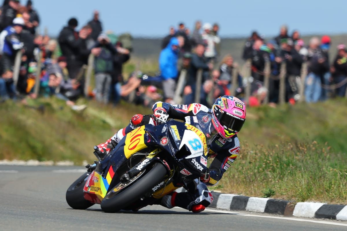 Todd's Triumphant Comeback: Dominating the 2025 TT Supersport and Supertwin Races at Padgetts