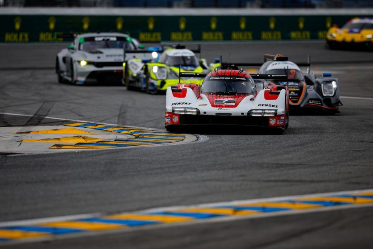 Rolex 24, Hour 3: Tandy moves Porsche ahead