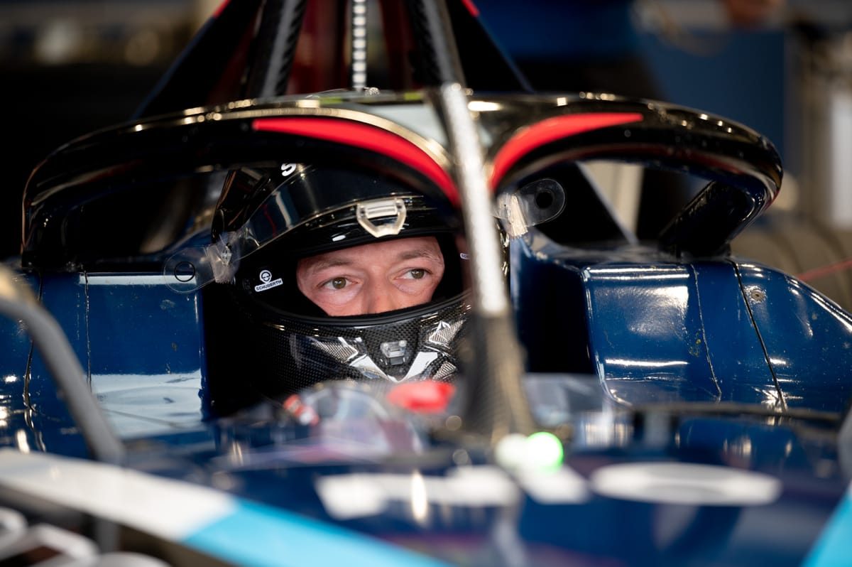 Kvyat's flirtation with Formula E continues with Penske Jeddah run