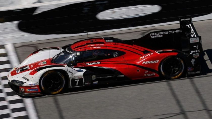 Nasr, Porsche hold off Blomqvist and Acura for Rolex 24 win