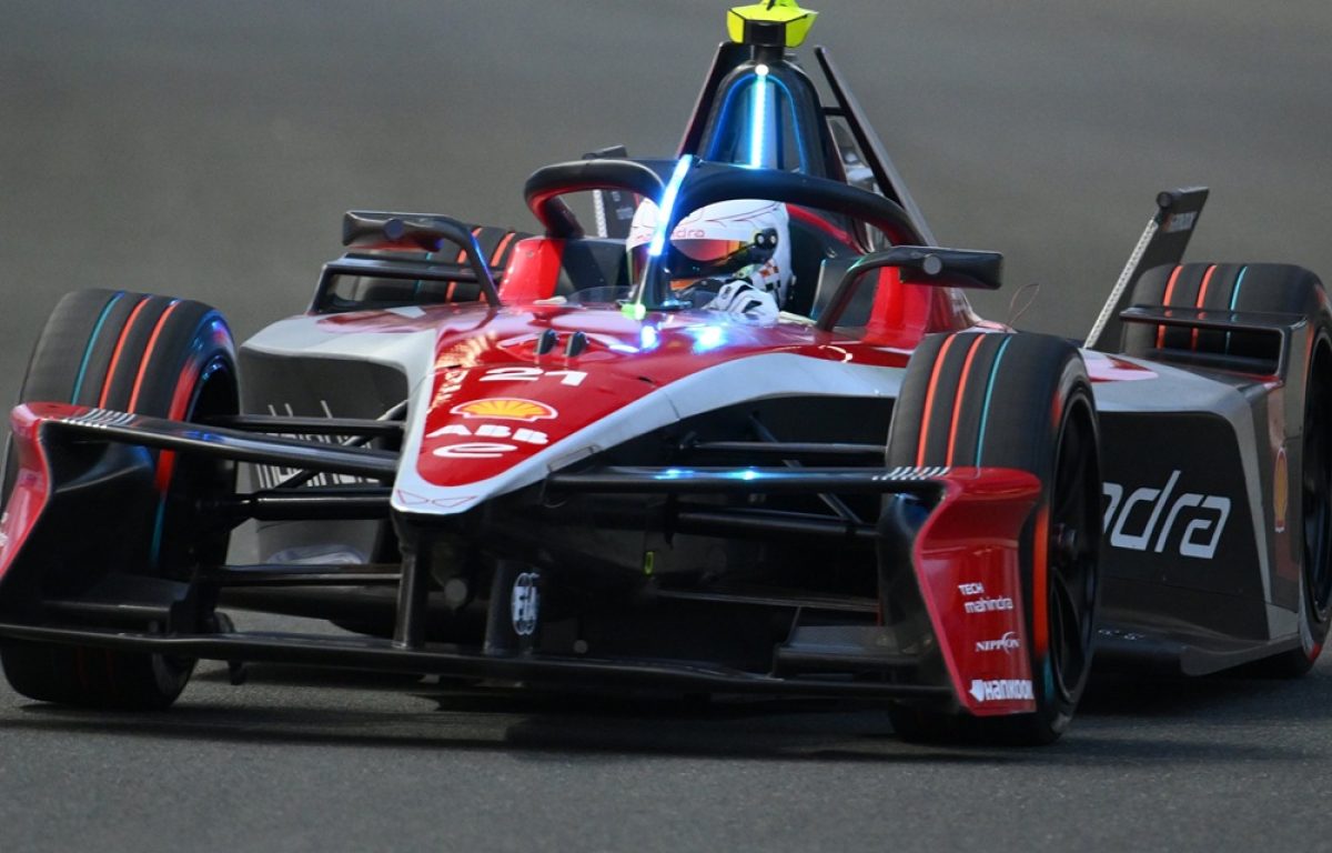 Rising Star: Maini Shines in Formula E Rookie Practice Session