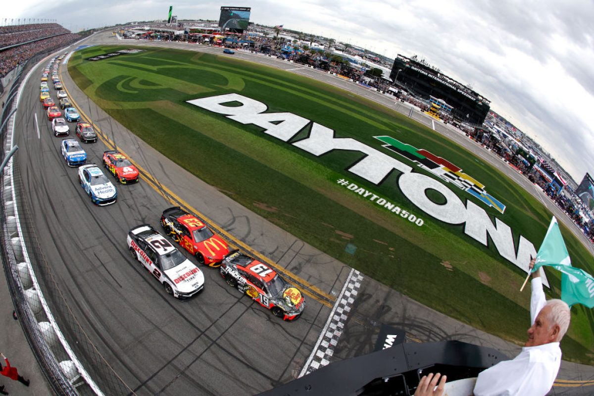 The Unpredictable Elements: Rain Halts the Daytona 500