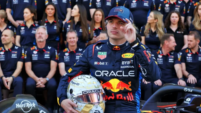 Strategic Patience: Max Verstappen Advised to Hold Off on Aston Martin F1 Offer Until 2026 Season