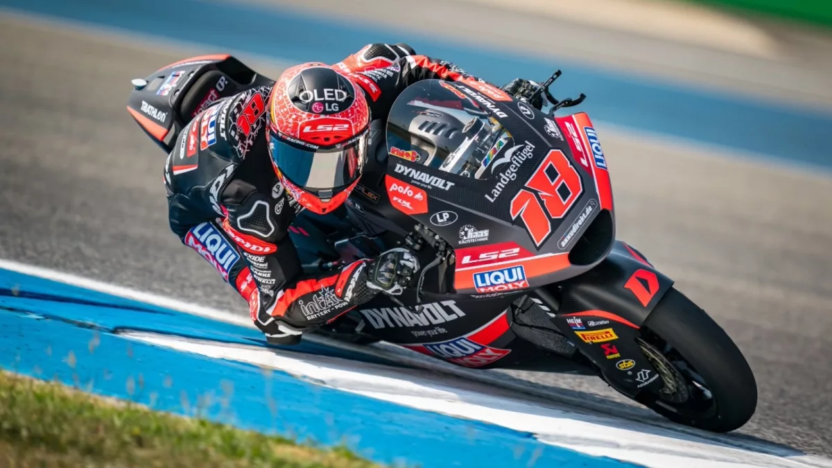 Manuel Gonzalez cruises to victory in Thai Moto2 opener