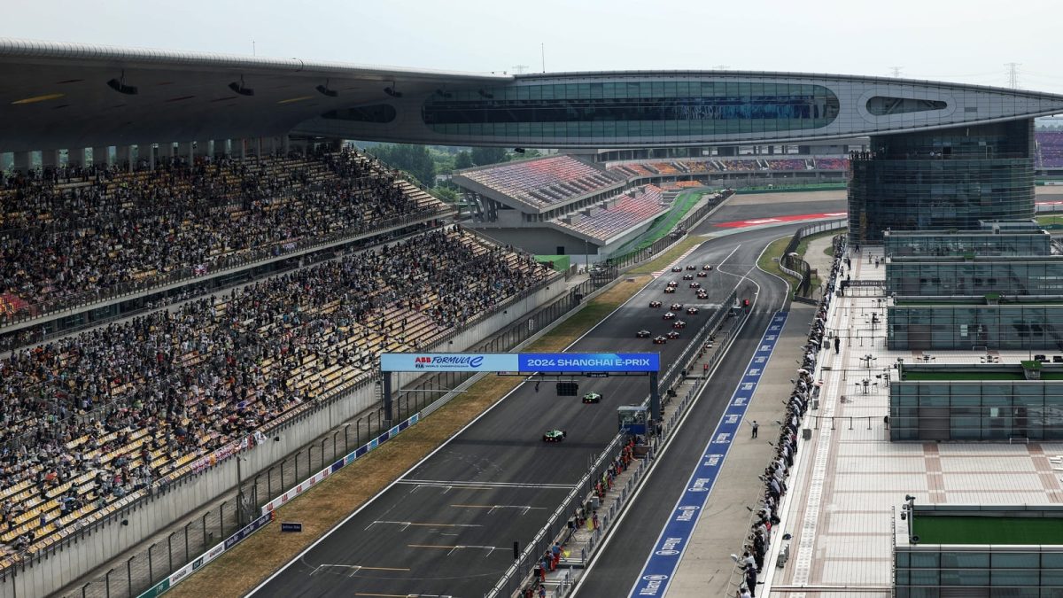 Electrifying Showdown: Guenther Surges to Pole Position in Shanghai E-Prix Clash