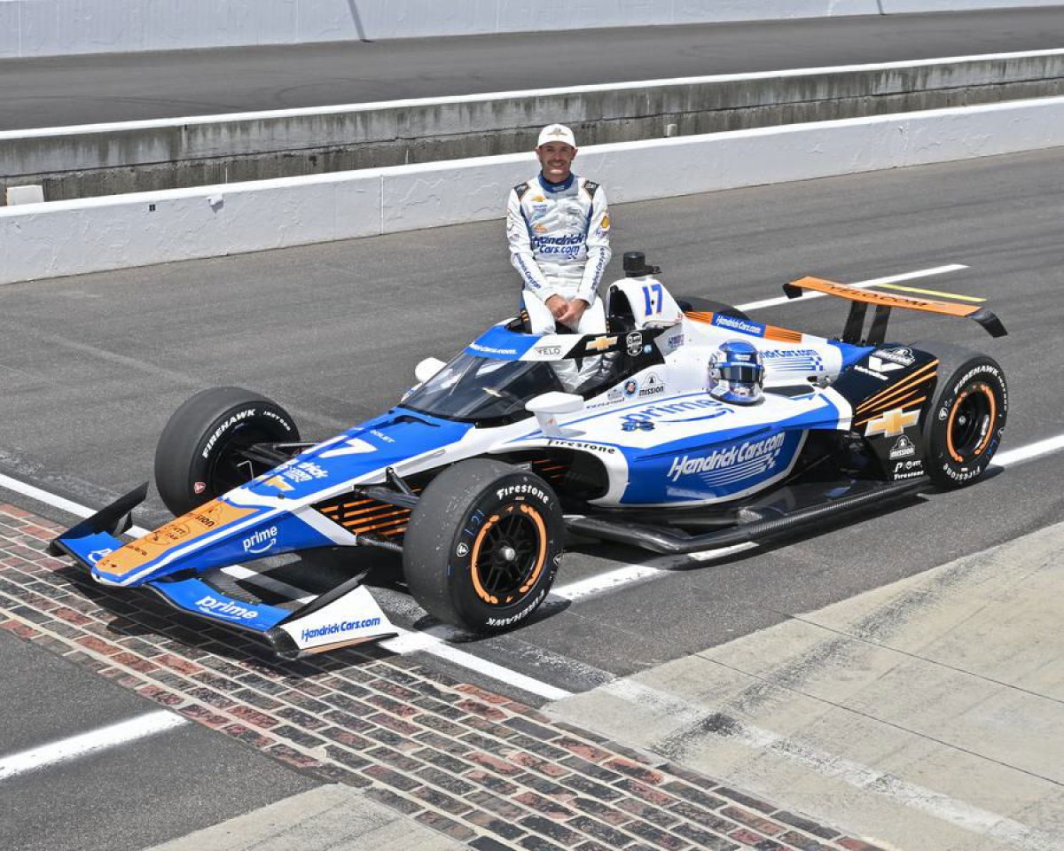 Revving Up the Competition: Kyle Larson's Statement Challenge to IndyCar Drivers