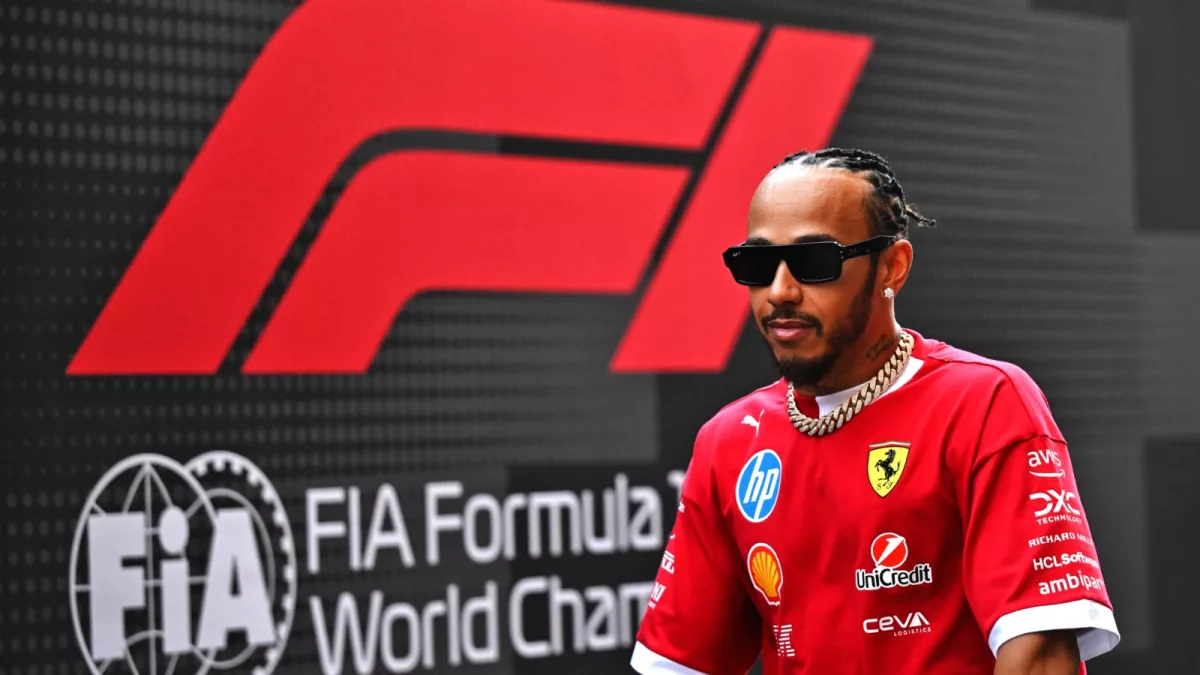 Intriguing Debate: David Coulthard Critiques Lewis Hamilton's Ferrari Decision Timing