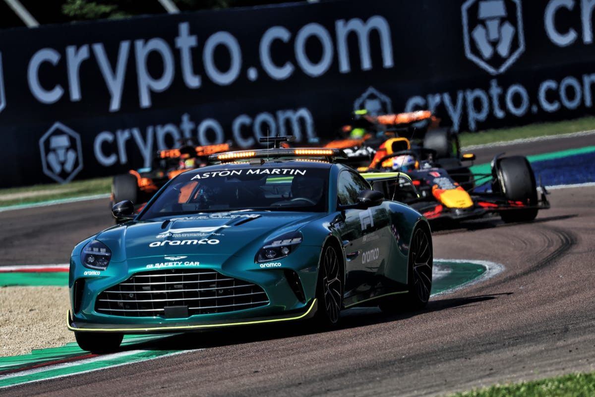 Why two Imola GP car stoppages were handled differently