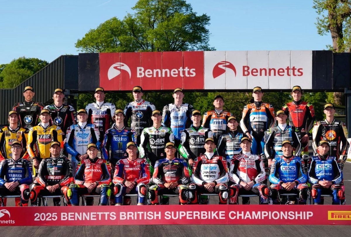 British Superbike extends Pirelli tyre deal