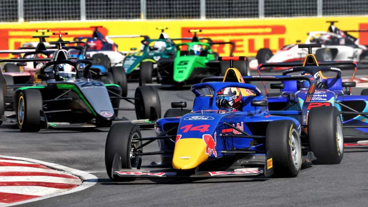 Chloe Chambers Drives to Victory: Dominates F1 Academy Race in Canada