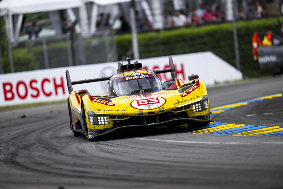 Kubica, Ye and Hanson take victory at Le Mans in yellow #83 Ferrari