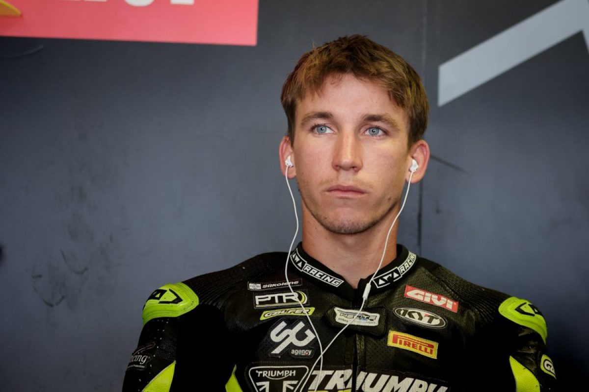 Following in Legends' Footsteps: Oli Bayliss Set to Shine in British Supersport Debut