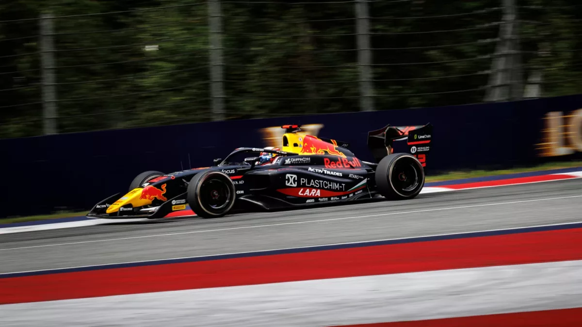 Rising Star Nikola Tsolov Dominates F3 Feature Race in Austria