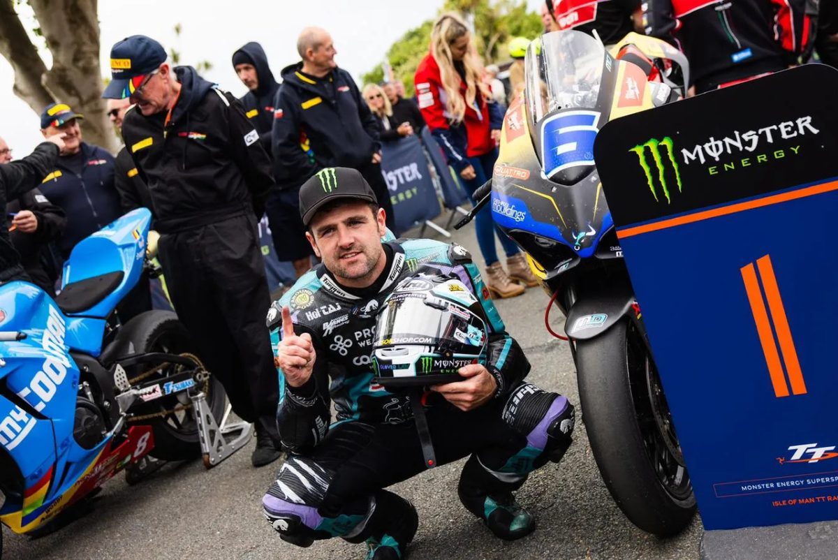 Moment of Brilliance: Michael Dunlop Reigns Supreme in Isle of Man TT Supersport Race