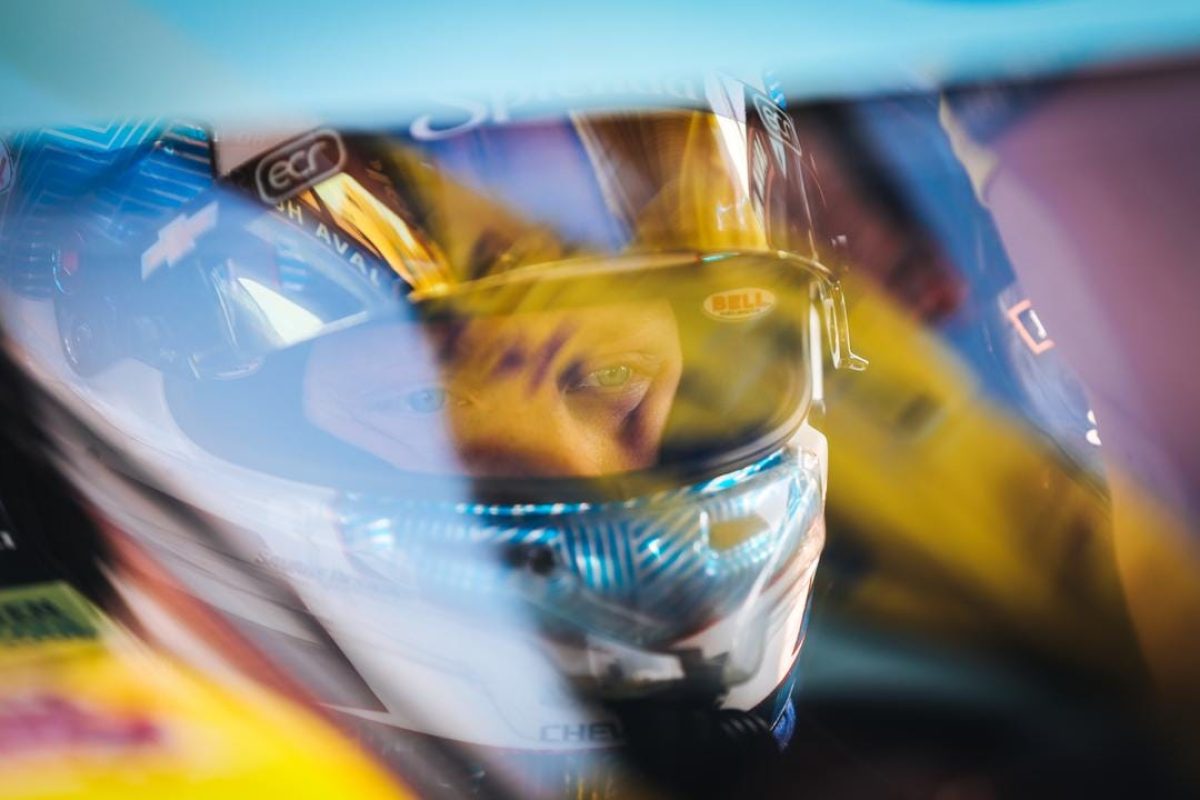 Rising Star: The Remarkable Journey of an Underdog Outshining the Competition