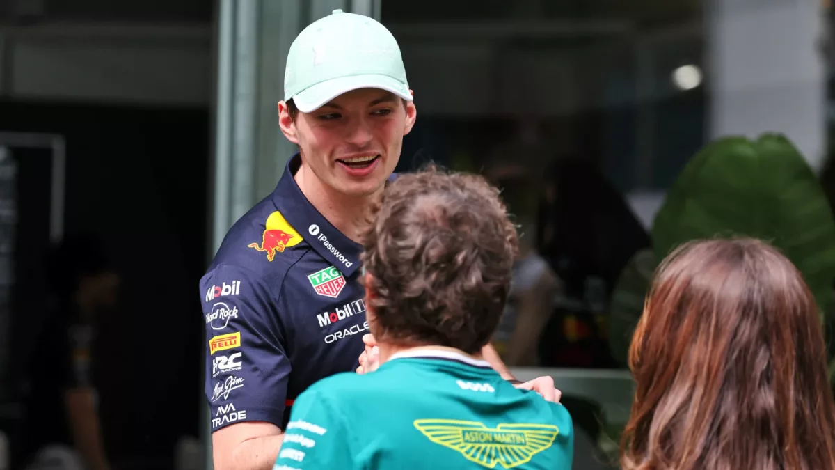 Fernando Alonso Offers Support to Max Verstappen in Mercedes F1 Negotiations