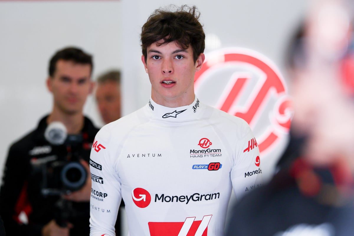 "Unforgiving Silverstone: A British F1 Star's Dramatic Pit Entrance Mishap