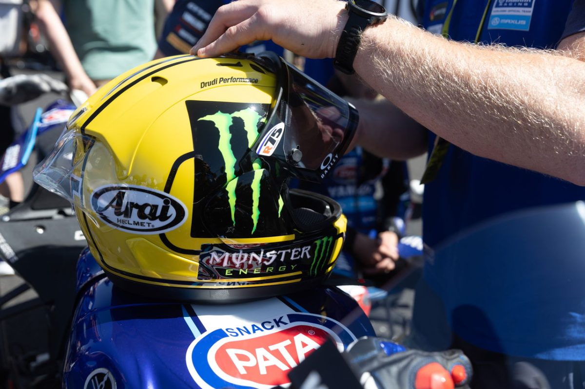 The Unbreakable Bonds: Jonathan Rea's Heartfelt Tribute to Joey Dunlop