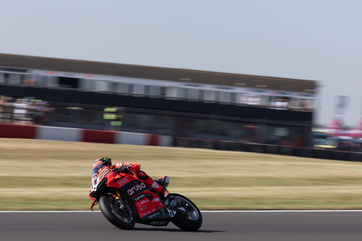 Setting the Stage: 2025 UK WorldSBK Warm Up Session Unveils Racing Excitement