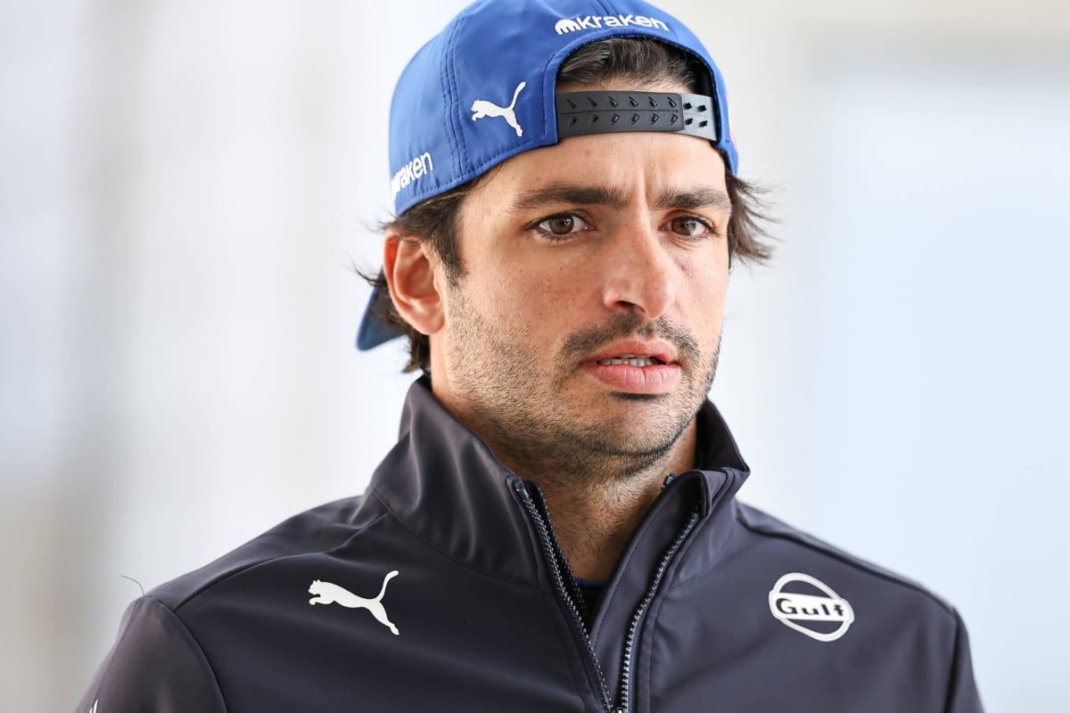 Heroic Effort: Carlos Sainz Comes to the Rescue During Summer Break Mishap